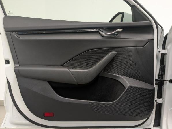 Skoda Octavia IV (A8) с пробегом 2021 года, цена 2 410 000 рублей, 39440 км, лифтбек, Автокод Объявления