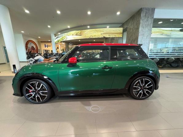 Новый Mini Hatch IV (F65/F66/J01) 2025 года, цена 6 825 000 рублей, хэтчбек, Автокод Объявления