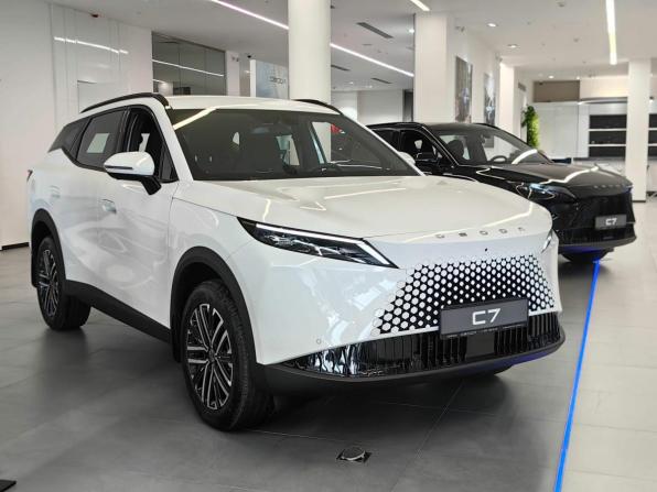 Новый Omoda C7 2026 года, цена 3 299 000 рублей, внедорожник, Автокод Объявления
