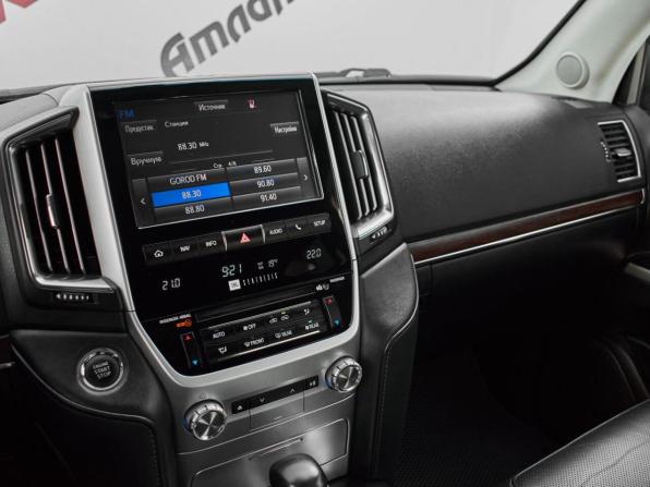 Toyota Land Cruiser 200 Series Рестайлинг 2 с пробегом 2019 года, цена 7 000 000 рублей, 86824 км, внедорожник, Автокод Объявления