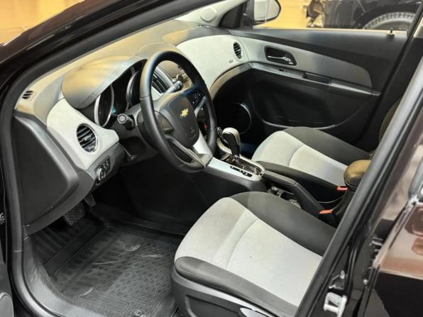 Chevrolet Cruze I Рестайлинг с пробегом 2013 года, цена 697 000 рублей, 190000 км, хэтчбек, Автокод Объявления
