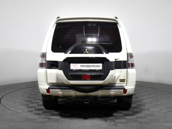 Mitsubishi Pajero IV Рестайлинг 2 с пробегом 2019 года, цена 3 297 690 рублей, 75435 км, внедорожник, Автокод Объявления