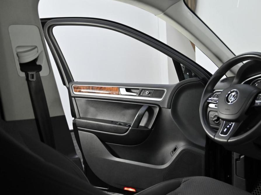 Volkswagen Touareg II Москва  - изображение 13