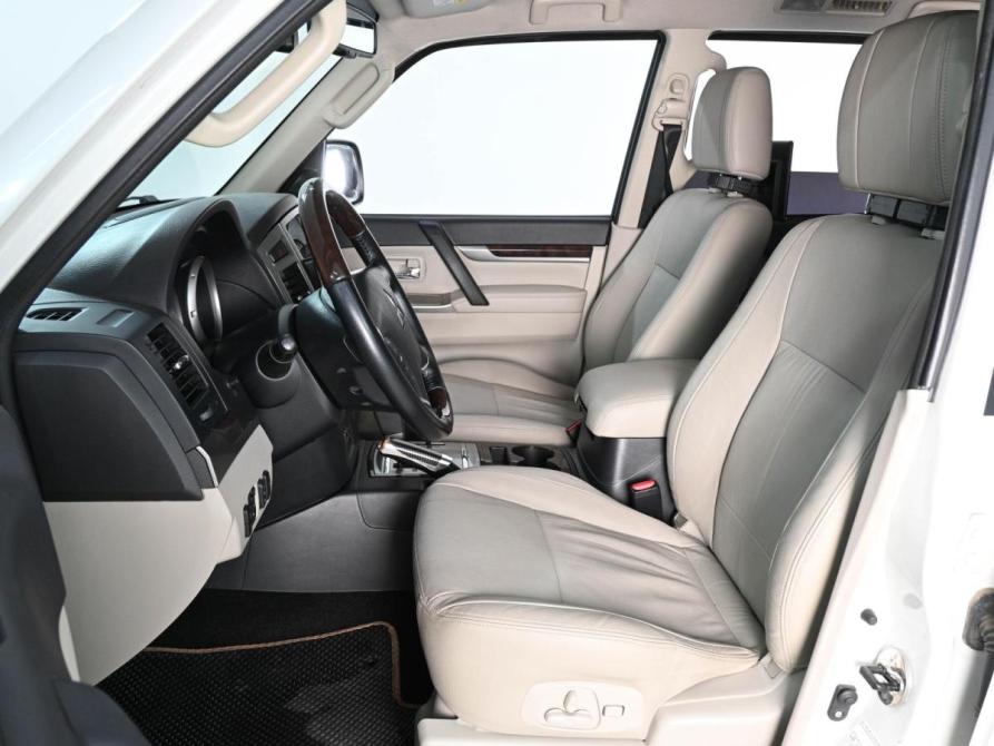 Mitsubishi Pajero IV Рестайлинг 2 Ростов-на-Дону  - изображение 10