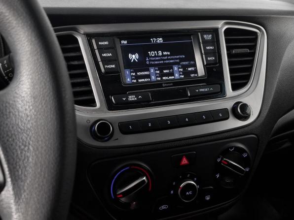Hyundai Solaris II Рестайлинг с пробегом 2020 года, цена 1 299 000 рублей, 75114 км, седан, Автокод Объявления