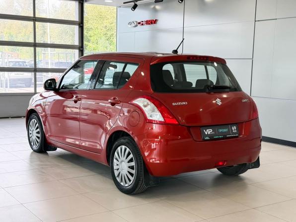 Suzuki Swift IV с пробегом 2013 года, цена 837 000 рублей, 131809 км, хэтчбек, Автокод Объявления