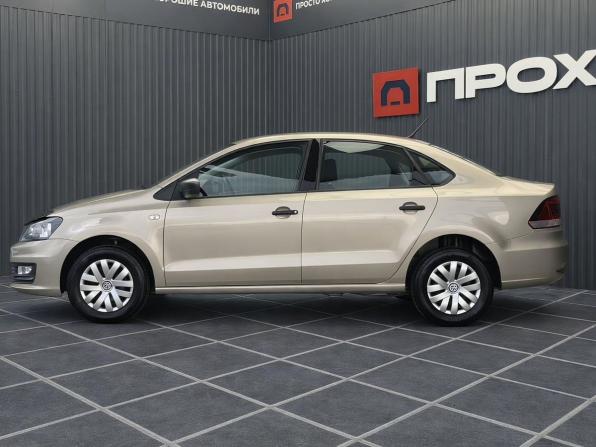 Volkswagen Polo V Рестайлинг с пробегом 2015 года, цена 937 000 рублей, 109373 км, седан, Автокод Объявления