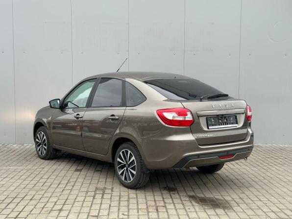Lada (ВАЗ) Granta I Рестайлинг с пробегом 2025 года, цена 1 135 000 рублей, 4274 км, лифтбек, Автокод Объявления