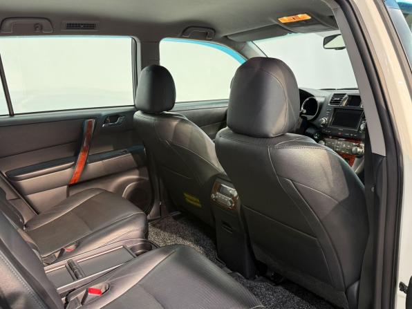 Toyota Highlander II (XU40) Рестайлинг с пробегом 2010 года, цена 2 250 000 рублей, 211876 км, внедорожник, Автокод Объявления