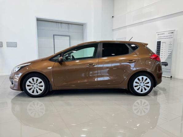 Kia Ceed II Рестайлинг с пробегом 2015 года, цена 1 195 000 рублей, 122225 км, хэтчбек, Автокод Объявления