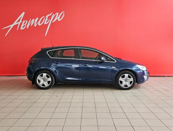 Opel Astra J с пробегом 2011 года, цена 697 000 рублей, 127160 км, хэтчбек, Автокод Объявления