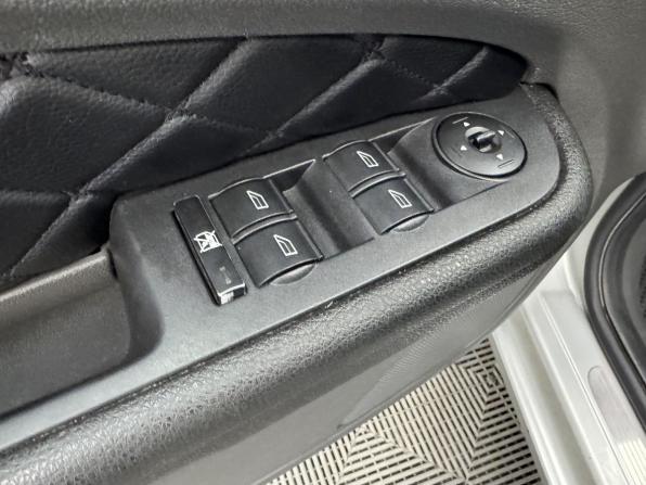 Ford Focus II с пробегом 2006 года, цена 550 000 рублей, 213649 км, седан, Автокод Объявления