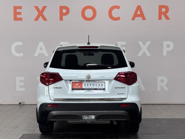 Suzuki Vitara II Рестайлинг с пробегом 2020 года, цена 2 125 000 рублей, 77005 км, внедорожник, Автокод Объявления