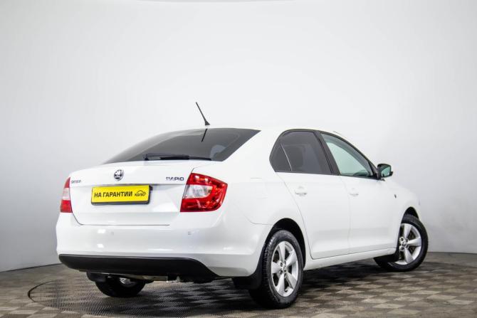 Skoda Rapid I с пробегом 2015 года, цена 959 000 рублей, 171000 км, лифтбек, Автокод Объявления