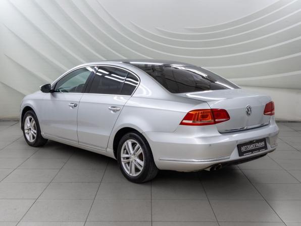 Volkswagen Passat B7 с пробегом 2011 года, цена 828 000 рублей, 182753 км, седан, Автокод Объявления