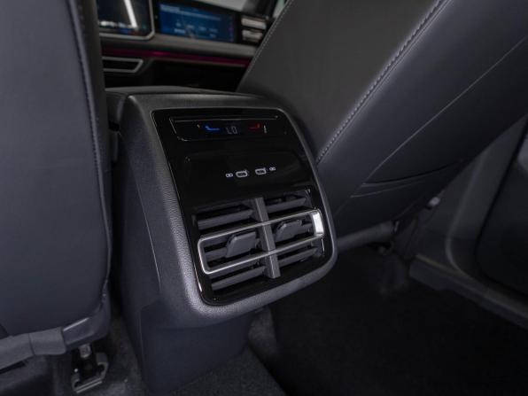 Volkswagen Tiguan III (China Market) с пробегом 2026 года, цена 5 000 000 рублей, 30 км, внедорожник, Автокод Объявления