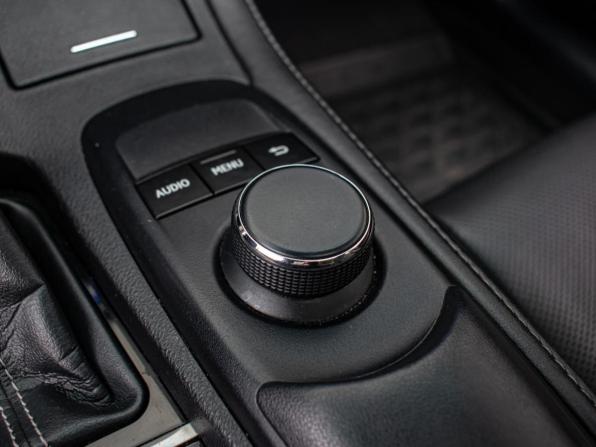 Lexus ES VI Рестайлинг с пробегом 2016 года, цена 2 085 000 рублей, 202028 км, седан, Автокод Объявления