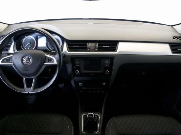 Skoda Rapid I с пробегом 2017 года, цена 825 000 рублей, 195471 км, лифтбек, Автокод Объявления