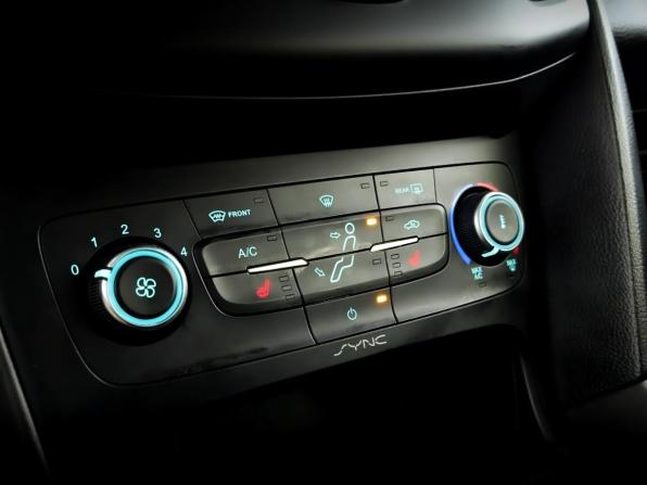 Ford Focus III Рестайлинг с пробегом 2018 года, цена 1 180 000 рублей, 87556 км, хэтчбек, Автокод Объявления