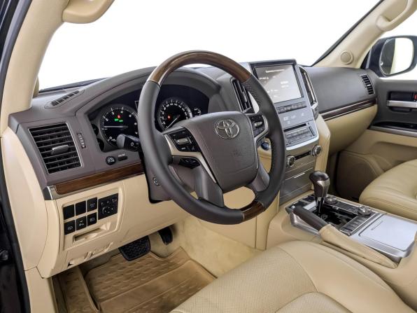 Toyota Land Cruiser 200 Series Рестайлинг 2 с пробегом 2016 года, цена 6 200 000 рублей, 110281 км, внедорожник, Автокод Объявления