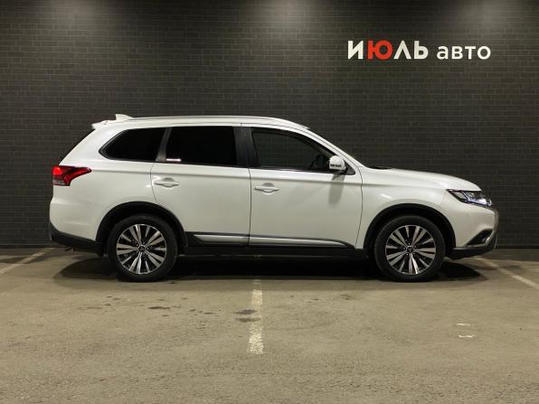 Mitsubishi Outlander III Рестайлинг 3 с пробегом 2020 года, цена 2 270 000 рублей, 147384 км, внедорожник, Автокод Объявления