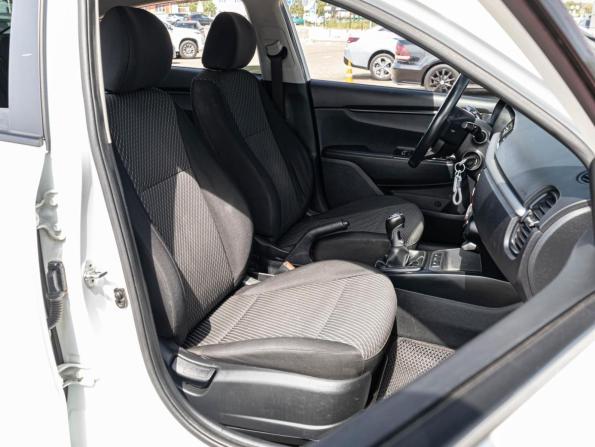 Kia Rio IV с пробегом 2017 года, цена 1 298 000 рублей, 110159 км, седан, Автокод Объявления