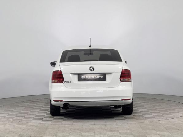 Volkswagen Polo V Рестайлинг с пробегом 2015 года, цена 965 000 рублей, 145000 км, седан, Автокод Объявления