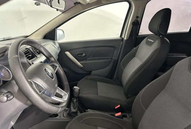 Renault Logan II Рестайлинг с пробегом 2022 года, цена 1 249 000 рублей, 91263 км, седан, Автокод Объявления