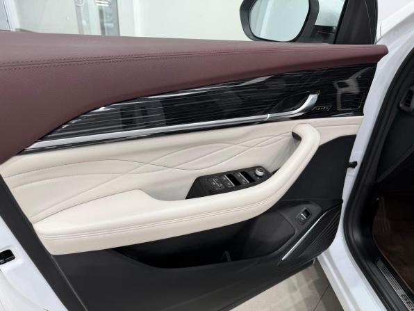 Geely Monjaro I с пробегом 2022 года, цена 2 889 000 рублей, 42981 км, внедорожник, Автокод Объявления