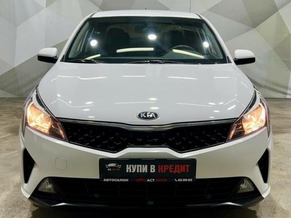 Kia Rio IV Рестайлинг с пробегом 2021 года, цена 1 495 000 рублей, 82365 км, седан, Автокод Объявления