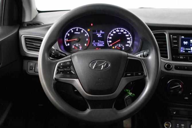 Hyundai Solaris II с пробегом 2017 года, цена 839 900 рублей, 258860 км, седан, Автокод Объявления