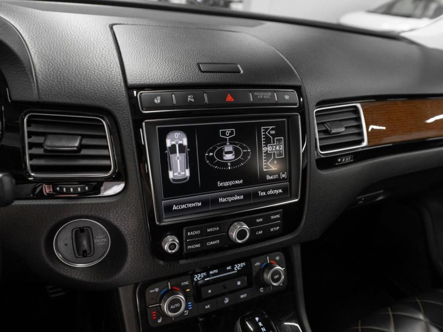 Volkswagen Touareg II Рестайлинг Москва  - изображение 23