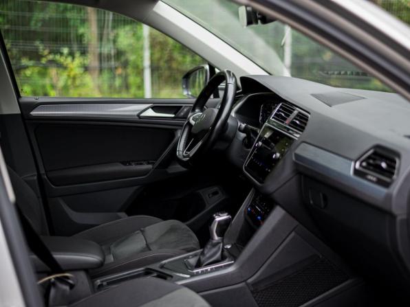 Volkswagen Tiguan II Рестайлинг с пробегом 2021 года, цена 2 330 000 рублей, 116984 км, внедорожник, Автокод Объявления