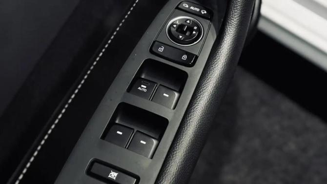 Hyundai Sonata VII (LF) Рестайлинг с пробегом 2019 года, цена 1 800 000 рублей, 119283 км, седан, Автокод Объявления