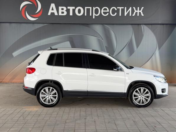 Volkswagen Tiguan I Рестайлинг с пробегом 2013 года, цена 1 650 000 рублей, 118200 км, внедорожник, Автокод Объявления