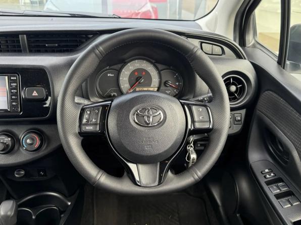 Toyota Vitz III (XP130) Рестайлинг 2 с пробегом 2019 года, цена 1 050 000 рублей, 129878 км, хэтчбек, Автокод Объявления