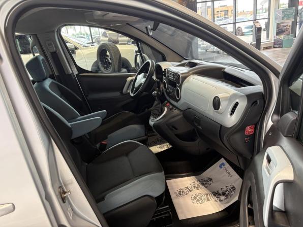 Citroen Berlingo II с пробегом 2012 года, цена 593 000 рублей, 219588 км, компактвэн, Автокод Объявления
