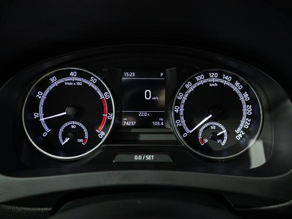 Skoda Rapid I Рестайлинг с пробегом 2017 года, цена 1 449 700 рублей, 74233 км, лифтбек, Автокод Объявления