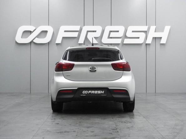 Kia Rio IV (Global market) с пробегом 2018 года, цена 1 049 000 рублей, 162445 км, хэтчбек, Автокод Объявления