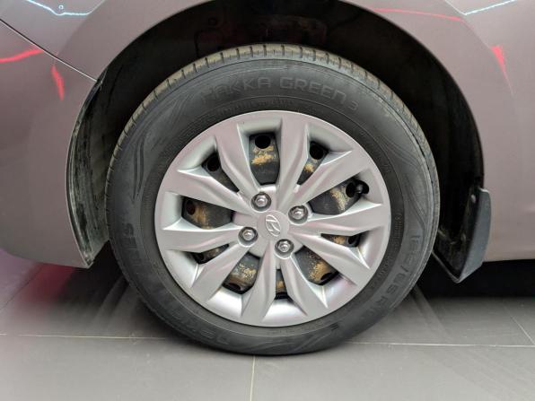 Hyundai Solaris II с пробегом 2018 года, цена 1 220 000 рублей, 155378 км, седан, Автокод Объявления