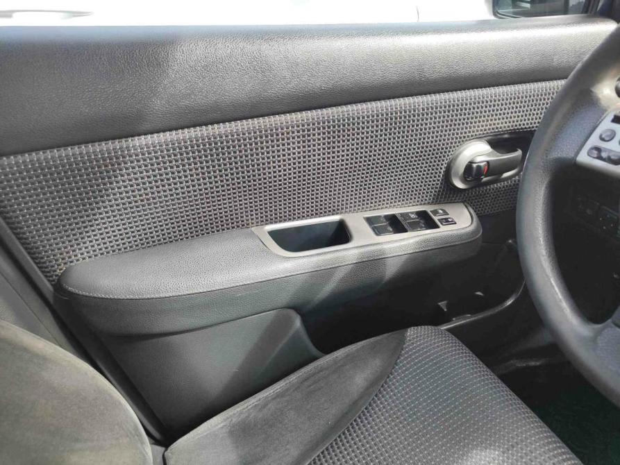 Nissan Tiida I Санкт-Петербург  - изображение 11