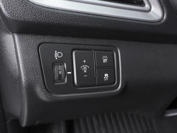 Hyundai Solaris II с пробегом 2019 года, цена 1 230 000 рублей, 119042 км, седан, Автокод Объявления