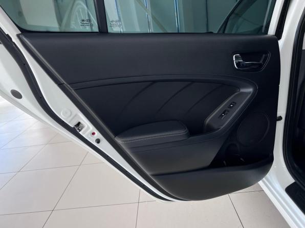 Kia Cerato III Рестайлинг (Classic) с пробегом 2017 года, цена 1 590 000 рублей, 97966 км, седан, Автокод Объявления