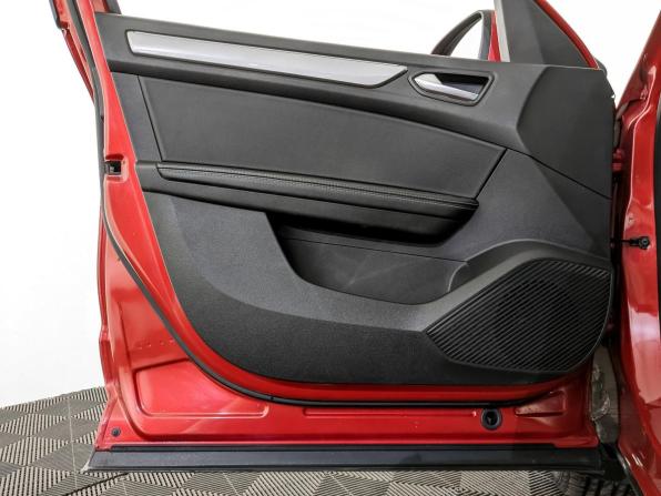 Renault Arkana I с пробегом 2019 года, цена 1 400 000 рублей, 130674 км, внедорожник, Автокод Объявления