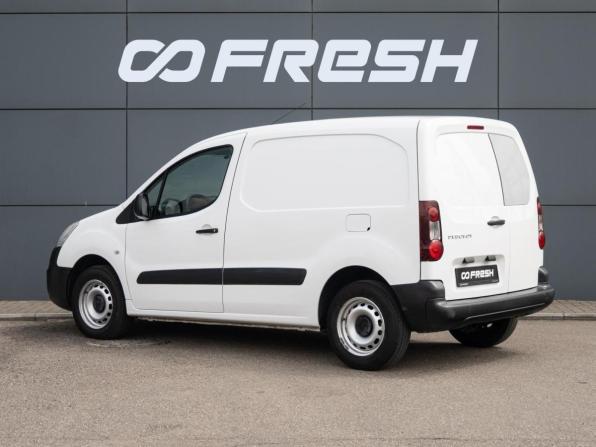 Peugeot Partner II Рестайлинг 2 с пробегом 2017 года, цена 930 000 рублей, 229588 км, фургон, Автокод Объявления