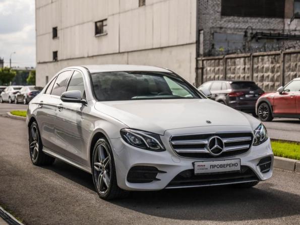 Mercedes-Benz E-Класс V (W213 S213 C238) с пробегом 2018 года, цена 3 589 000 рублей, 70010 км, седан, Автокод Объявления
