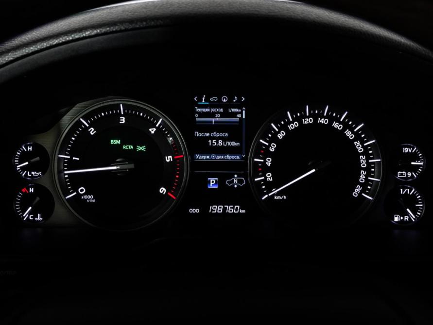 Toyota Land Cruiser 200 Series Рестайлинг 2 Санкт-Петербург  - изображение 37