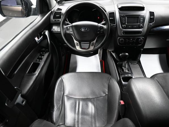 Kia Sorento II Рестайлинг с пробегом 2012 года, цена 1 595 000 рублей, 213219 км, внедорожник, Автокод Объявления