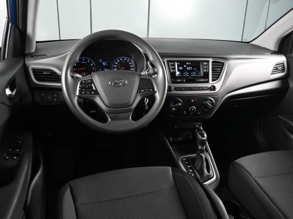 Hyundai Solaris II Рестайлинг с пробегом 2021 года, цена 1 479 000 рублей, 114230 км, седан, Автокод Объявления
