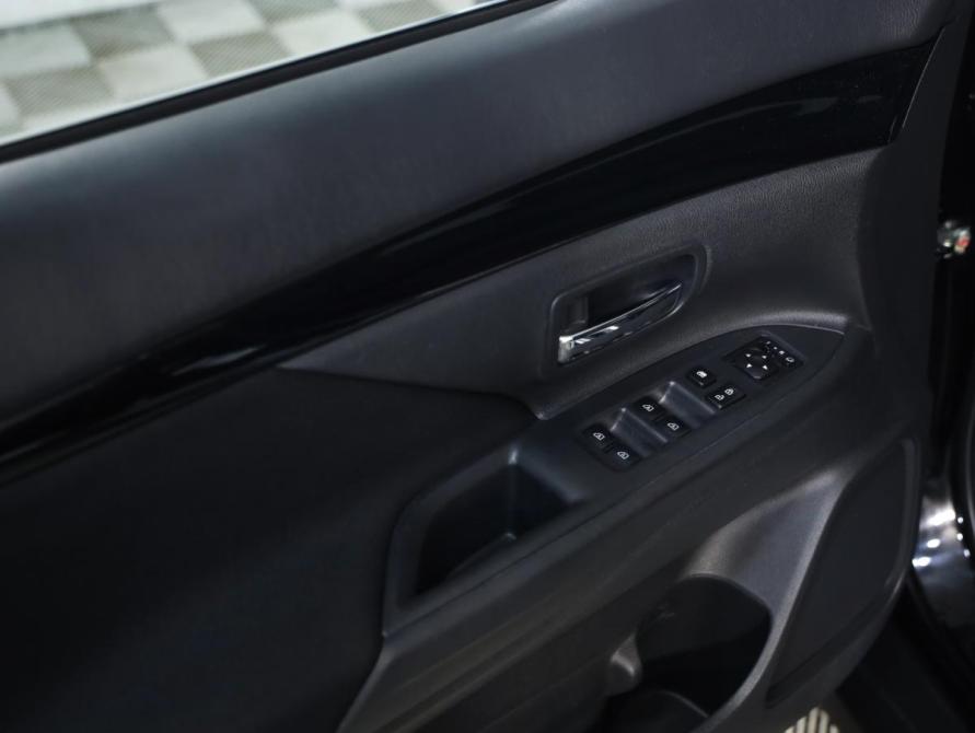 Mitsubishi Outlander III Рестайлинг 3 Санкт-Петербург  - изображение 23